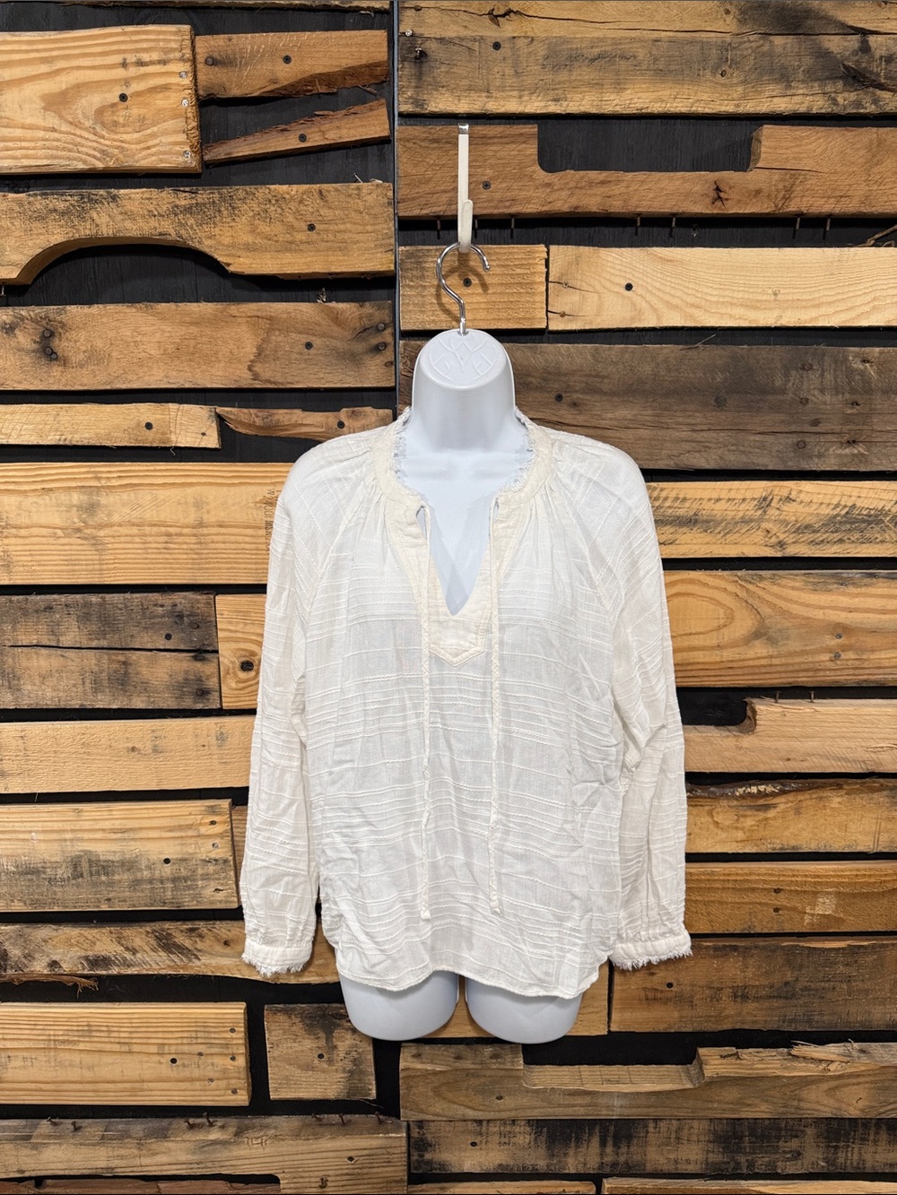 Linen/Rayon/Cotton Anthropologie:
Cloth & Stone Textured Peasant Blouse
Sz S